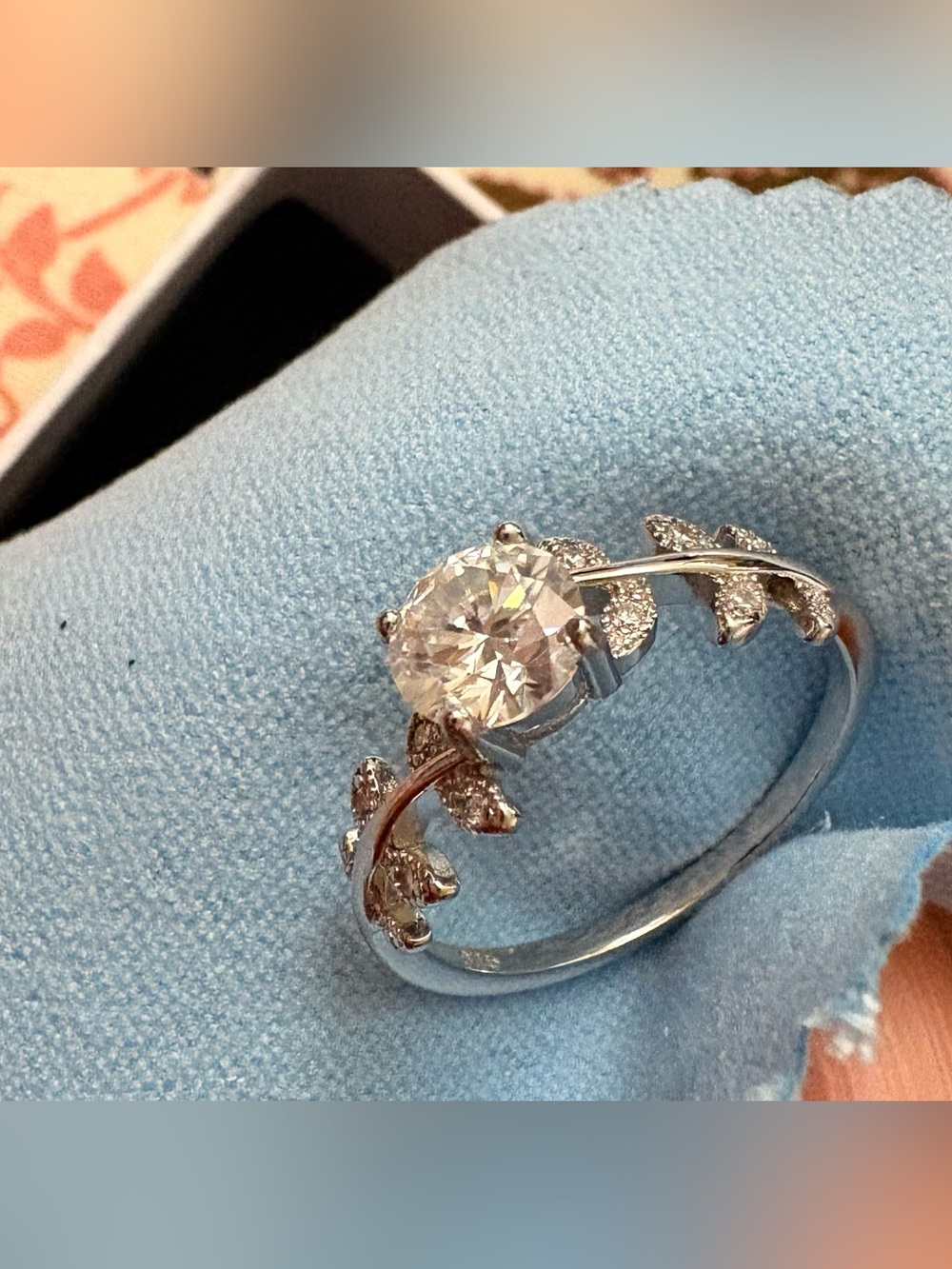 Silver-Tone Leaf Solitaire Ring with Clear Center Stone
